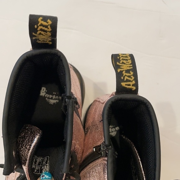 Dr. Martens 1460J shiny rose pink pascal 8eye leather boots 5 - Picture 3 of 9